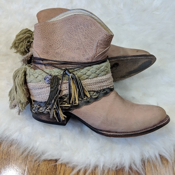 Freebird Mezcal Distressed Peach Boots 